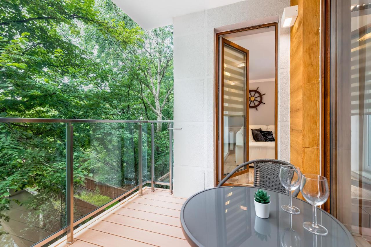 Apartament Mariner By Noclegi Renters Kolobrzeg Bagian luar foto